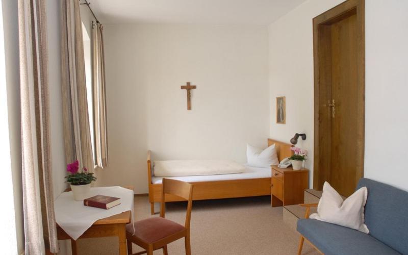 Tagungshaus Im Kloster Neresheim Hotel Екстериор снимка